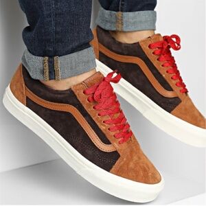 Vans Old Skool Pig Suede Shoes (Mens size 6/Womens 7.5)